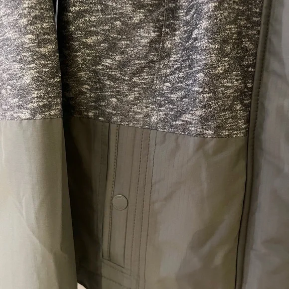 Hollister woman’s All-weather jacket - Picture 5 of 11